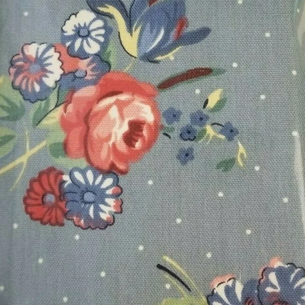 Waverly Garden Room Table Topper Hillside NEW 36